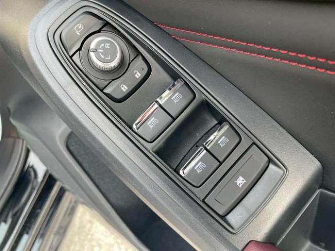 レヴォーグ1.8 STI スポーツ EX 4WD　4WD　アイサイトX　夏冬タイヤ 1800