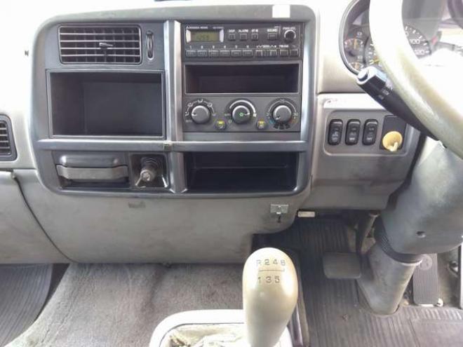 ファイター深ダンプ　KK-FK61HH 新明和工業　 2WD 8200