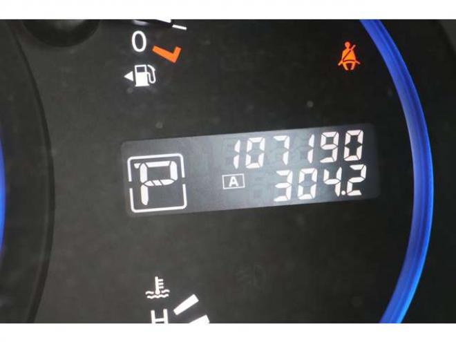 エルグランド2.5 250ハイウェイスター アーバンクロム 4WD　検R9/9　両側電動スライドドア　ETC　バックカメラ　自社　ローンカノウ 2500