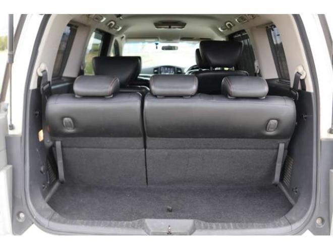 エルグランド2.5 250ハイウェイスター アーバンクロム 4WD　検R9/9　両側電動スライドドア　ETC　バックカメラ　自社　ローンカノウ 2500