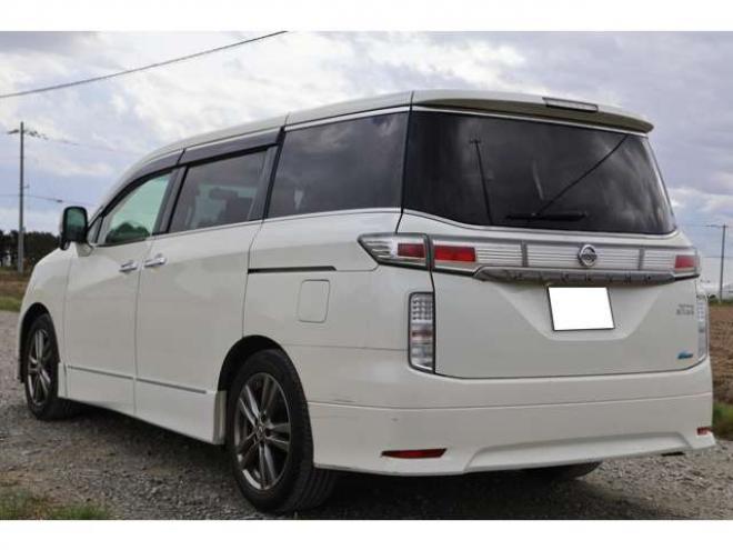エルグランド2.5 250ハイウェイスター アーバンクロム 4WD　検R9/9　両側電動スライドドア　ETC　バックカメラ　自社　ローンカノウ 2500