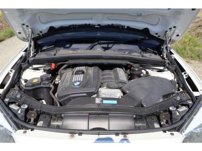 BMWX1 xドライブ 25i 4WD　検二年　シートヒーター　バックモニター 正規輸入車 3000