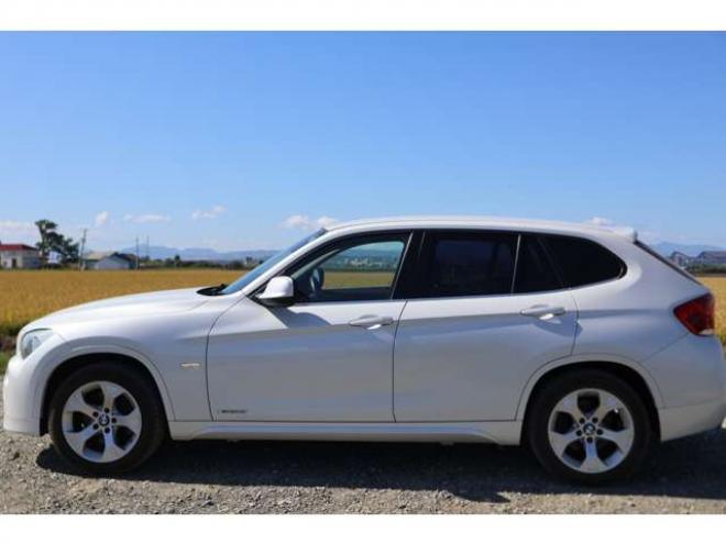 BMWX1 xドライブ 25i 4WD　検二年　シートヒーター　バックモニター 正規輸入車 3000