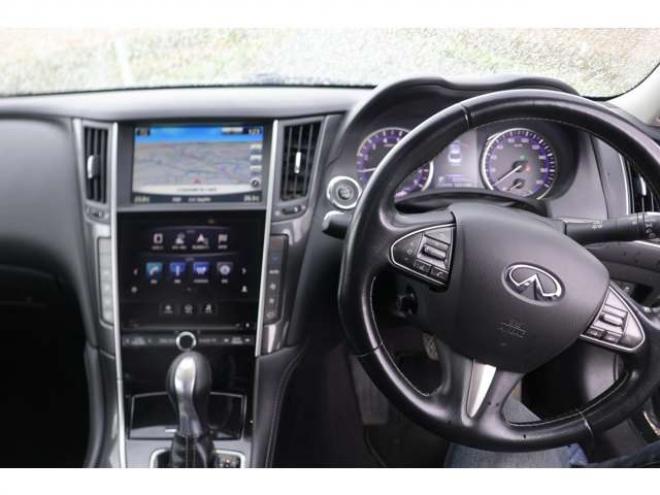 スカイライン3.5 350GT FOUR ハイブリッド　検二年　エンスタ　バックカメラ　ETC　自社　ローンカノウ 4WD 3500