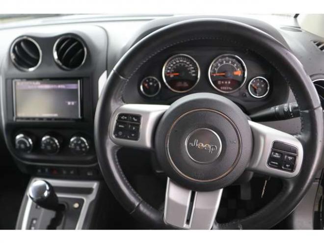 コンパスリミテッド 4WD　検R9/11　ETC　バックカメラ 正規輸入車 2400