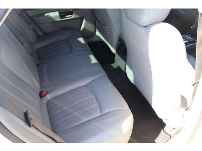 クライスラー300C 3.5　検R9/10　Bluetooth　シートヒーター　レザーシート　ETC 正規輸入車 2WD 3500
