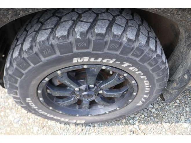 デリカD：5 2.4 シャモニー 4WD　検二年　左パワースライドドア　バックモニター　マッドタイヤ 2400