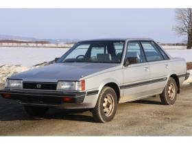 レオーネ　4WD　検二年　スタッドレスタイヤ 1800
