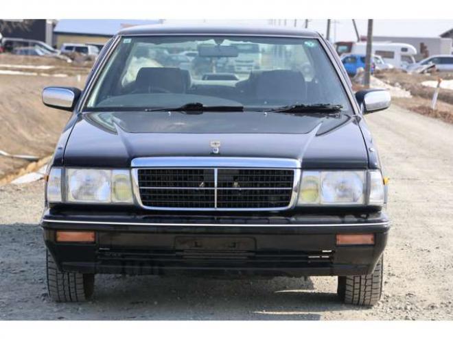グロリアセダン 2.0 V20Eクラシック　検二年 2WD 2000