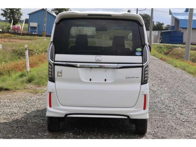 N-BOXカスタム 660 G L ホンダセンシング 4WD　検二年　バックカメラ　両席シートヒーター　TV　ETC 660