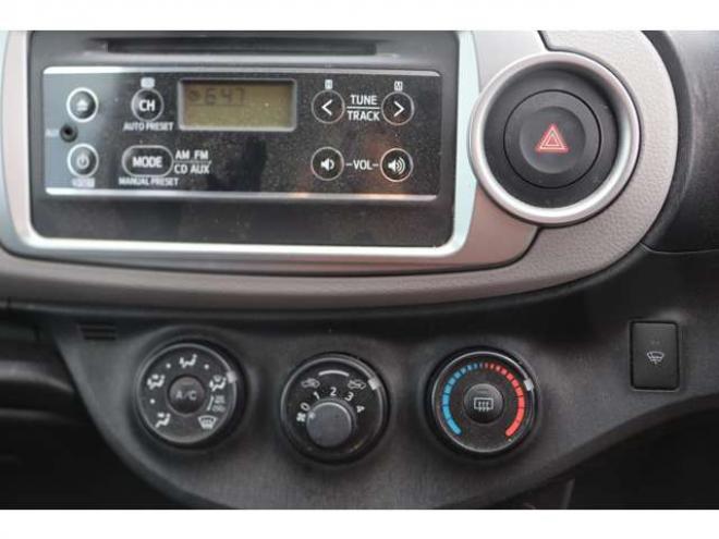 ヴィッツ1.3 F 4WD　検R9/3　自社　ローンカノウ 1300