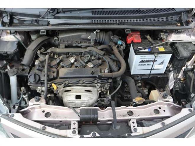 ヴィッツ1.3 F 4WD　検R9/3　自社　ローンカノウ 1300