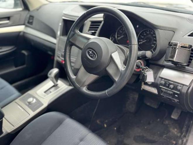 レガシィB4 2.5 GT 4WD　夏冬タイヤ　Bluetooth　19インチアルミ 2500