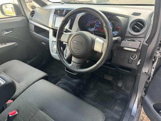 ステラカスタムRS 4WD　ナビ　TV　Bluetooth　HID 660