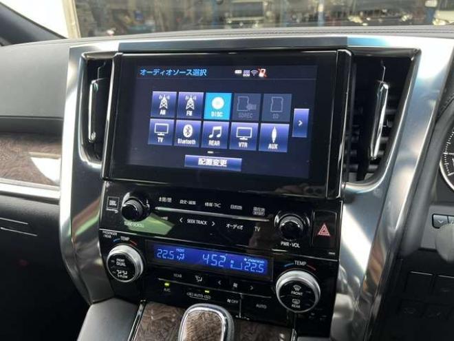 アルファードハイブリッド 2.5 エグゼクティブ ラウンジ E-Four 4WD　法定12ヵ月点検整備付・モデリスタエアロ・純正ナビ・純正リアモニター・パノラミックビューモニター・デジタルインナーミラー・ベンチレーションシート・純正エンジンスターター・寒冷地仕様車 2500
