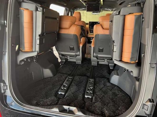 ヴェルファイアハイブリッド 2.5 Zプレミア E-Four 4WD　JBL・14インチ電動後席モニター・サンセットブラウン内装・ユニバーサルステップ・ガラスルーフ・デジタルインナーミラー・パノラミックビューモニターセラミックコーティング・寒冷地仕様 2500