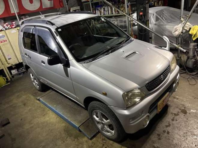 テリオスキッドエアロダウン 4WD　 660