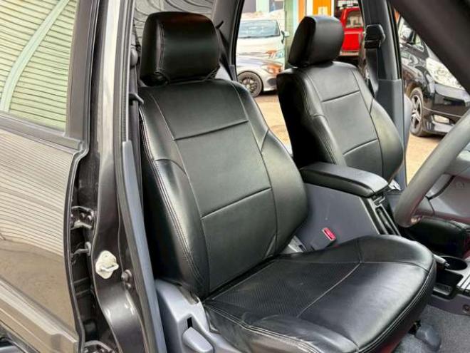 ハイラックスサーフ2.7 SSR-X Vセレクション 4WD　社外ナビ　バックカメラ　社外アルミホイール　エアコン　リフトアップ　パワステ　パワーウィンドウ　キーレスエントリー　ETC　ABS　ルーフレール 2700
