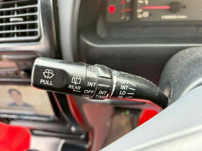 ハイラックスサーフ2.7 SSR-X Vセレクション 4WD　社外ナビ　バックカメラ　社外アルミホイール　エアコン　リフトアップ　パワステ　パワーウィンドウ　キーレスエントリー　ETC　ABS　ルーフレール 2700