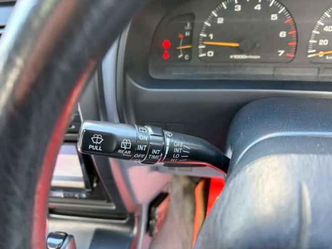 ハイラックスサーフ2.7 SSR-X 4WD　リフトアップ　全塗装済レッド　社外ナビ　ETC　パワステ　パワーウィンドウ　ABS　キーレスエントリー　ルーフレール　サンルーフ 2700
