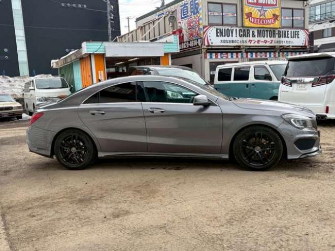 ベンツCLAクラス CLA250 4マチック 4WD　ナビ　バックカメラ　ETC　キーレスエントリー　シートヒーター　エアコン　クルーズコントロール　ABS　盗難防止装置　パワステ　パワーウィンドウ　横滑防止装置　パーキングアシスト　アイドリングストップ 正規輸入車 2000