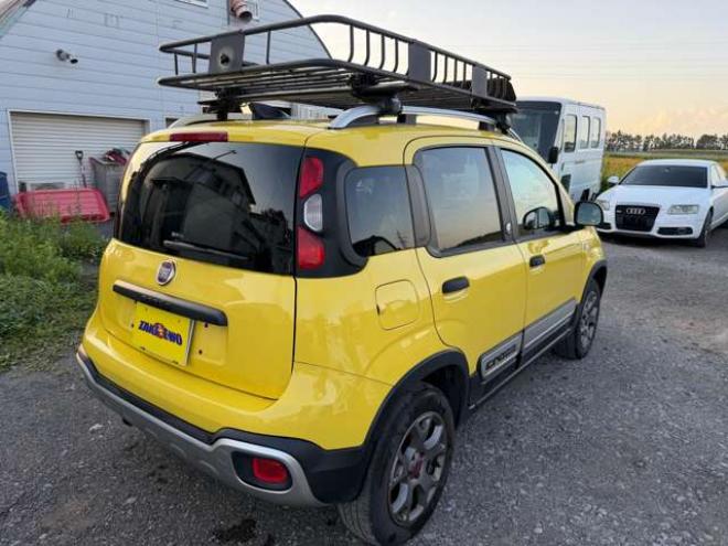 フィアットパンダ クロス 4×4 4WD　 正規輸入車 900