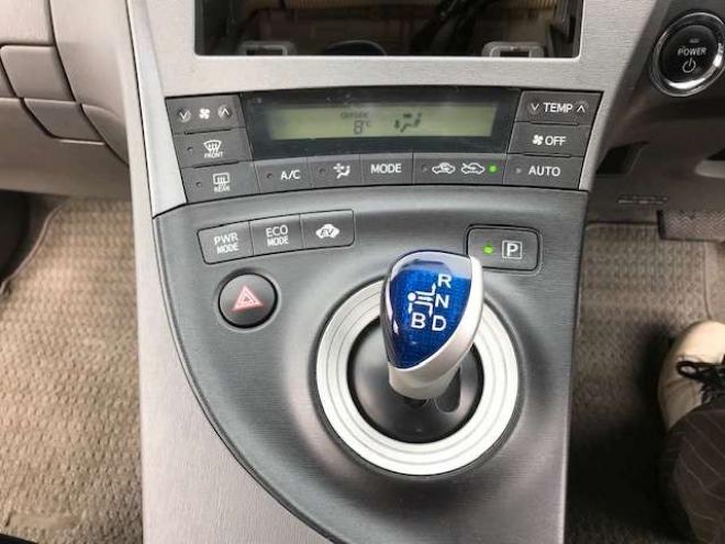プリウス1.8 S ツーリングセレクション　新規車検整備付　本州仕入車両 2WD 1800