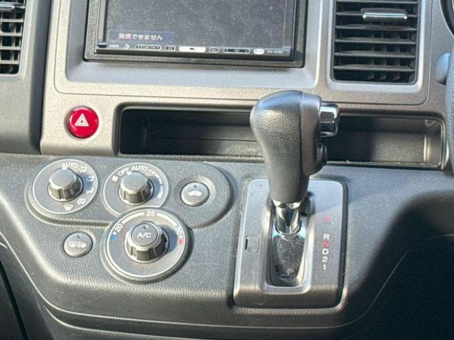 クロスロード2.0 20X HIDエディション 4WD　ローンが不安な方＜優遇ローン＞　本州仕入　社外ナビ　HID　キーレス 4WD 2000 5Dr
