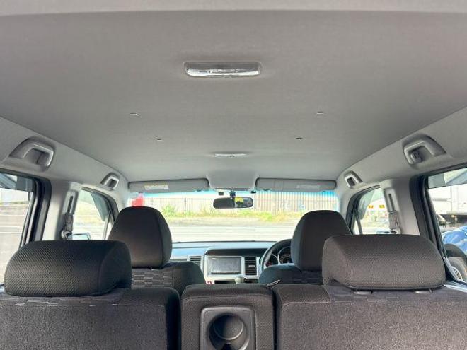 クロスロード2.0 20X HIDエディション 4WD　ローンが不安な方＜優遇ローン＞　本州仕入　社外ナビ　HID　キーレス 4WD 2000 5Dr