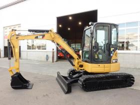 バックホー　CAT　304E2CR　バケット容量0.18m3