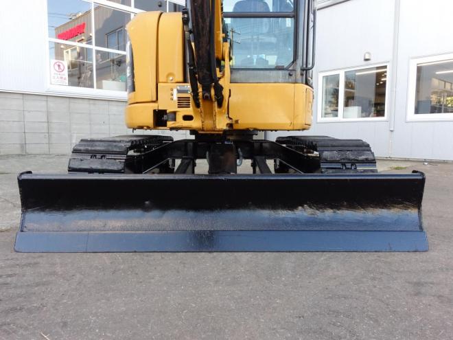 バックホーCAT　304E2CR　バケット容量0.18m3