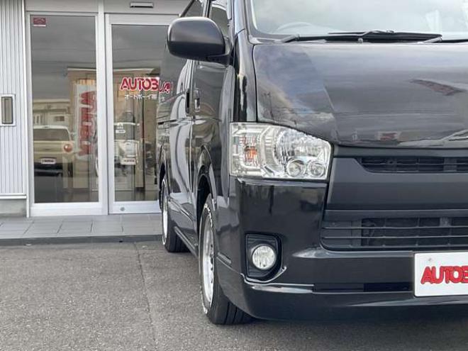 レジアスエース2.8 DX ロングボディ ディーゼルターボ 4WD　2.8Lディーゼルターボ4WD　LEDヘッドライト　カーボン調ボンネット　社外フロントリップ　社外16インチAW　社外ルーフスポイラー　パナソニック製ナビTV　bluetooth バックカメラ　ETC　リアヒーター　ローダウン 2800