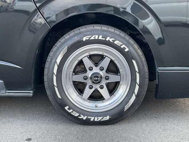 レジアスエース2.8 DX ロングボディ ディーゼルターボ 4WD　2.8Lディーゼルターボ4WD　LEDヘッドライト　カーボン調ボンネット　社外フロントリップ　社外16インチAW　社外ルーフスポイラー　パナソニック製ナビTV　bluetooth バックカメラ　ETC　リアヒーター　ローダウン 2800