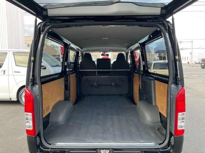 レジアスエース2.8 DX ロングボディ ディーゼルターボ 4WD　2.8Lディーゼルターボ4WD　LEDヘッドライト　カーボン調ボンネット　社外フロントリップ　社外16インチAW　社外ルーフスポイラー　パナソニック製ナビTV　bluetooth バックカメラ　ETC　リアヒーター　ローダウン 2800
