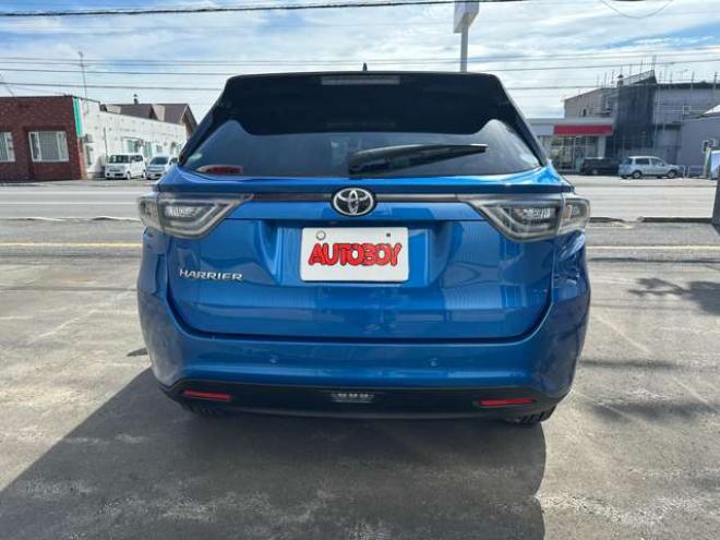 ハリアー2.0 プレミアム アドバンストパッケージ スタイルアッシュ 4WD　前席パワーシート ハーフレザーシート JBLスピーカー パワーバックドア ステアリングスイッチ クルコン オートハイビーム 横滑り防止 車線逸脱防止 シートメモリー 純正9インチナビ　Bluetooth 純正エンスタ ISOFIX 2000