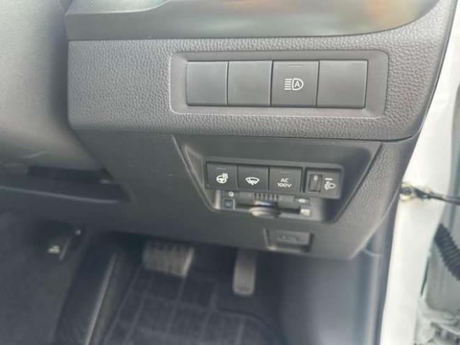 アクア1.5 Z E-Four 4WD　LEDヘッドライト フォグランプ クルコン　ステアリングスイッチ オートハイビーム AC100　ステアリングヒーター　ETC 純正10.5インチディスプレイオーディオ Bカメラ Bluetooth 純正エンスタ ISOFIX 1500