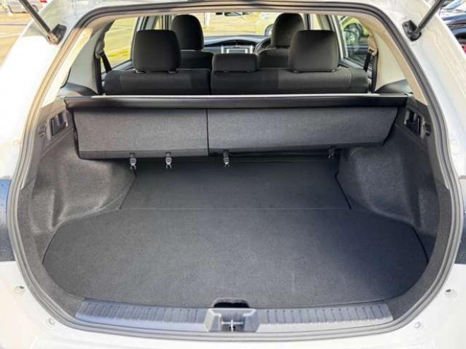 カローラフィールダー1.5 X  ビジネスパッケージ 4WD　キーレス・メモリーナビ・Bluetooth・横滑り防止・ワイパーデザイアー・ETC 1500