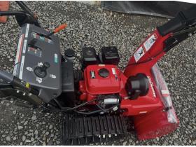 除雪機　ホンダHS760
ピカピカです！