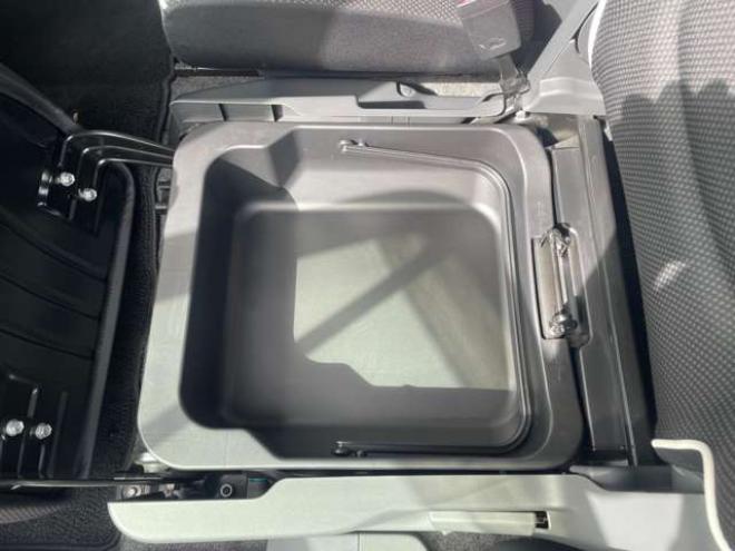 ハスラーXターボ 4WD　1年保証/Bluetooth/ナビ・TV/バックカメラ/前後ドライブレコーダー/ビルトインETC/キー2本/HIDヘッドライト/シートヒーター/2トーンカラー/純正15インチアルミホイール/車検令和9年8月/法定整備/修復歴無し 660