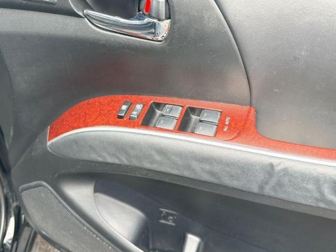 エスティマハイブリッドハイブリッド2.4アエラス レザーPKG 4WD　ローンが不安な方＜優遇ローン＞　本州仕入　純正ナビTV　後席モニター　両側パワースライド　電動リアゲート 4WD 2400 5Dr