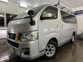 キャラバンバン　ＮＶ３５０キャラバン　ロングプレミアムＧＸターボ　寒冷地仕様　ディーゼルターボ　新品ブラックレザーシートカバー　大型ルーフキャリア　リアヒーター＆クーラー　アイドルアップ　純正ナビ　Ｂｌｕｅｔｏｏｔｈオーディオ　バックカメラ　純正エンジンスターター 4WD 2500 5Dr