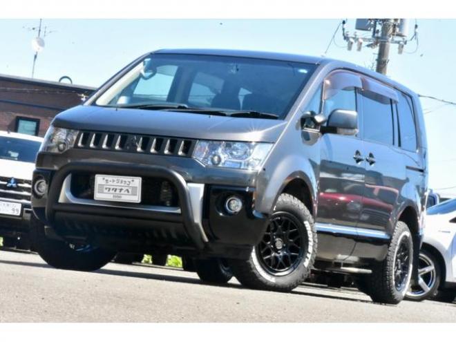 デリカＤ：５ Ｄ パワーパッケージ ４ＷＤ Ｆグリルラプターペイント 新品タイヤ／アルミ 新品フロントガード シートカバー ステップ付 社外ナビ／ＴＶ／バックカメラ マッドフラップ（北海道） 4WD 2200(D) 5Dr