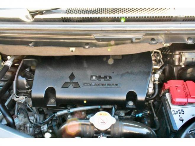 デリカＤ：５ Ｄ パワーパッケージ ４ＷＤ Ｆグリルラプターペイント 新品タイヤ／アルミ 新品フロントガード シートカバー ステップ付 社外ナビ／ＴＶ／バックカメラ マッドフラップ（北海道） 4WD 2200(D) 5Dr