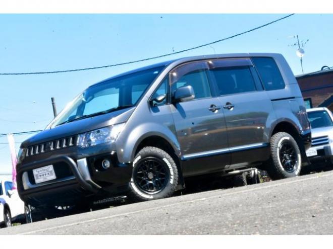 デリカＤ：５ Ｄ パワーパッケージ ４ＷＤ Ｆグリルラプターペイント 新品タイヤ／アルミ 新品フロントガード シートカバー ステップ付 社外ナビ／ＴＶ／バックカメラ マッドフラップ（北海道） 4WD 2200(D) 5Dr