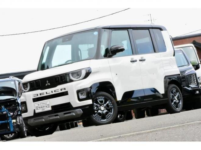 デリカミニＴ プレミアム デリマルパッケージ ４ＷＤ 届出済未使用車 寒冷地プラスパック １２．３インチナビ ＥＴＣ２．０ 純正ドライブレコーダー前後 三菱コネクト（北海道） 登録済未使用車 4WD 660 5Dr