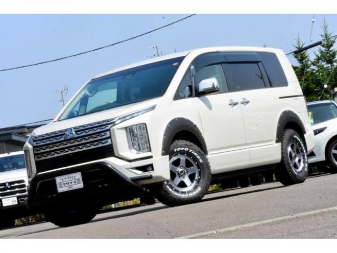 デリカＤ：５ Ｐ ４ＷＤ 本州仕入 ＴＡＲＯＵＳセレクション ＴＯＹＯタイヤ２３５／７０Ｒ１６／新品アルミ ＪＡＯＳオーバーフェンダー 新品フロントガード 本革シート １１型純正ナビ オートステップ付（北海道） 4WD 2200(D) 5Dr