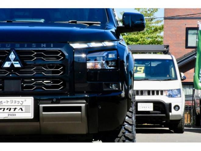 トライトンＧＳＲ ４ＷＤ 登録済未使用車 ＴＡＲＯＵＳセレクション ＭＫＷ１７インチ／ＭＴタイヤ ２インチリフトアップ（北海道） 登録済未使用車 4WD 2400(D) 4Dr
