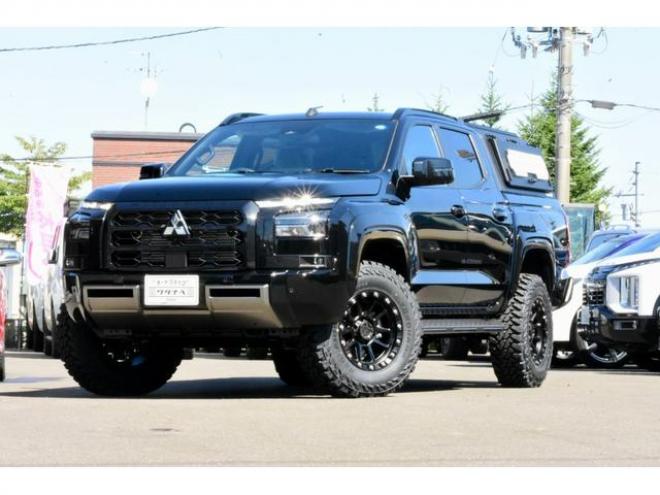 トライトンＧＳＲ ４ＷＤ 登録済未使用車 ＴＡＲＯＵＳセレクション ＭＫＷ１７インチ／ＭＴタイヤ ２インチリフトアップ（北海道） 登録済未使用車 4WD 2400(D) 4Dr