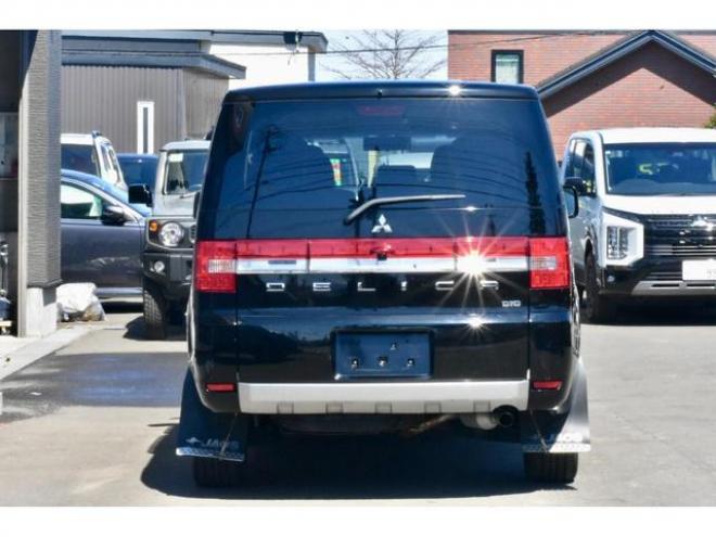 デリカＤ：５ Ｄ パワーパッケージ 本州仕入 前期／最終型 新車外しタイヤ／アルミ アルパインナビ／フリップダウンモニター（北海道） 4WD 2200(D) 5Dr