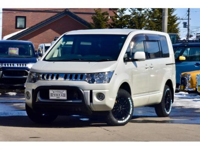 デリカＤ：５ Ｄ パワーパッケージ ４ＷＤ 新品フロントガード 新品１６インチホイール／タイヤ ディーラー整備（北海道） 4WD 2200(D) 5Dr